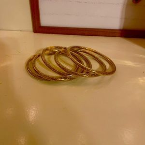 Trendy gold braclets